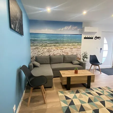 Apartment Petit Chateau Chasse-sur-Rhone