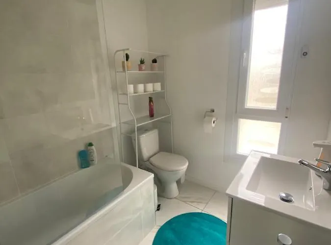 Petit Chateau Apartman Chasse-sur-Rhône