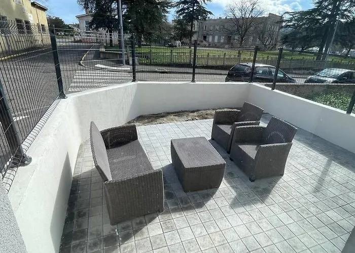 Apartment Petit Chateau